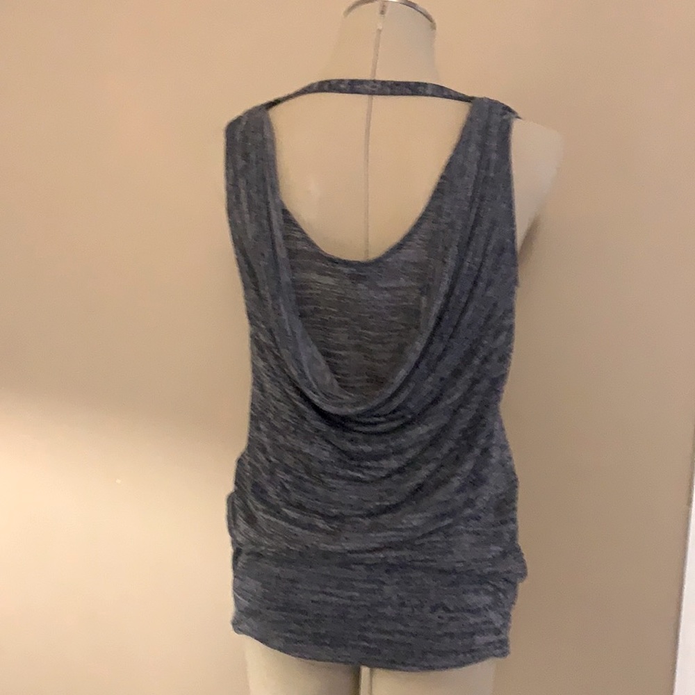 Sleeveless tunic